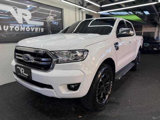 FORD RANGER 3.2 XLT 4X4 CD 20V DIESEL 4P AUTOMÁTICO FORD RANGER 3.2 XLT 4X4 CD 20V DIESEL 4P AUTOMÁTICO
